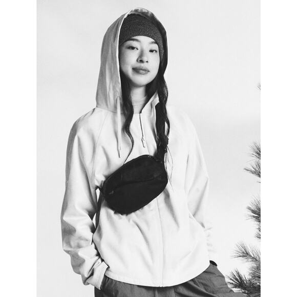 VESSI Overcast Waterproof Jacket Women’s Small Full Zip Hooded Rain Coat - Picture 5 of 12